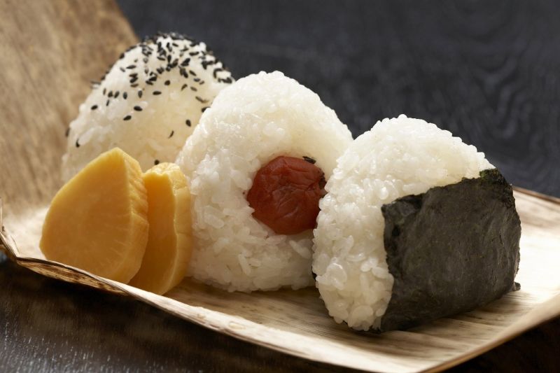 cơm nắm Nhật Bản - Onigiri